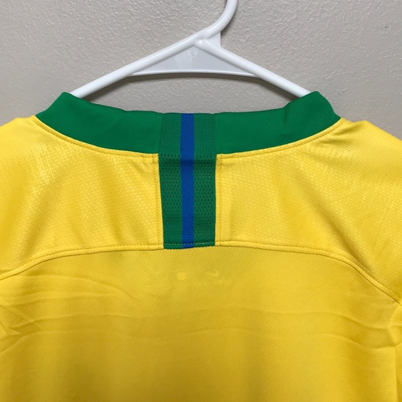 Nike Brazil 2018 Stadium Home Soccer Jersey - Picture 9 of 9
